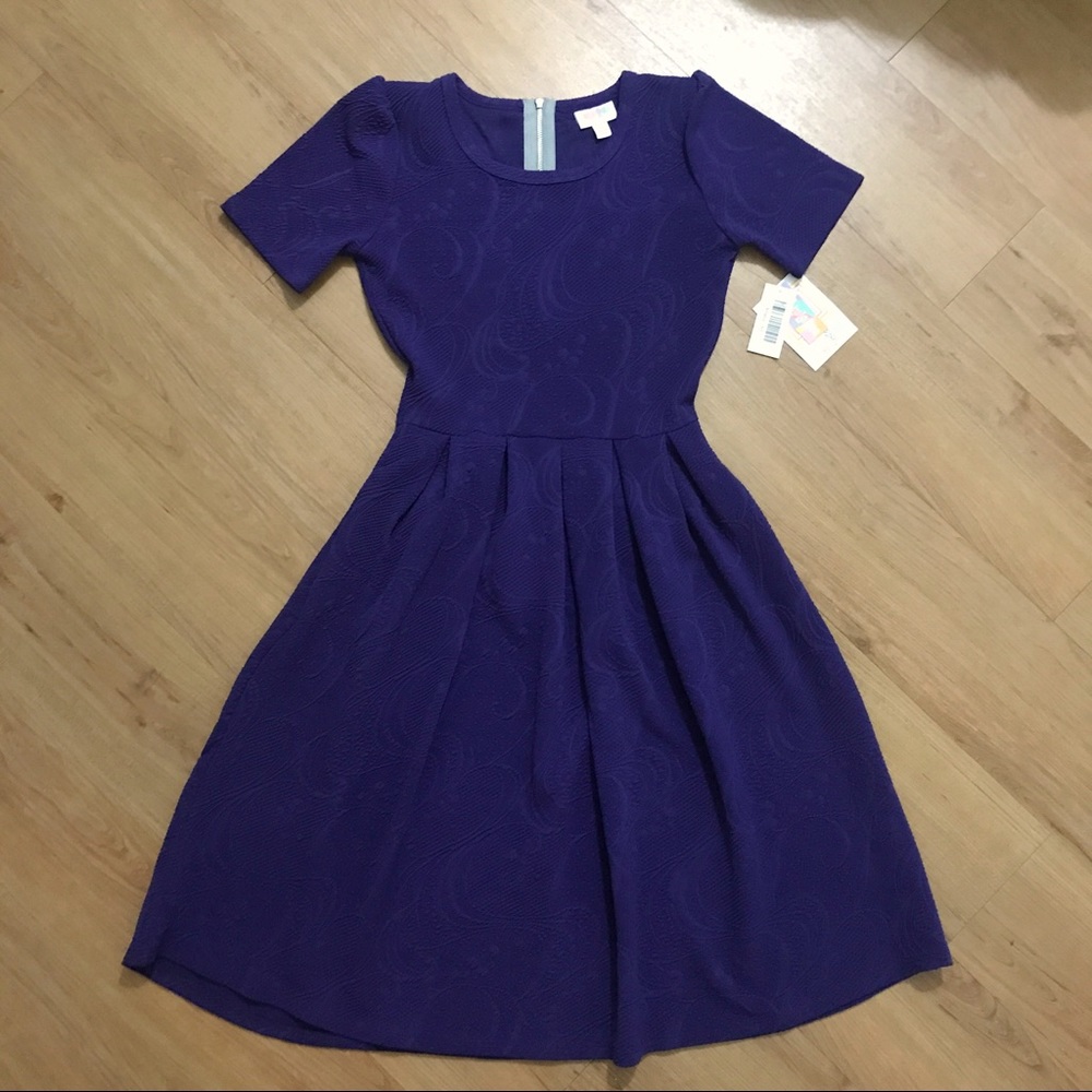 NWT❣️LULAROE | amelia dress in textured purple